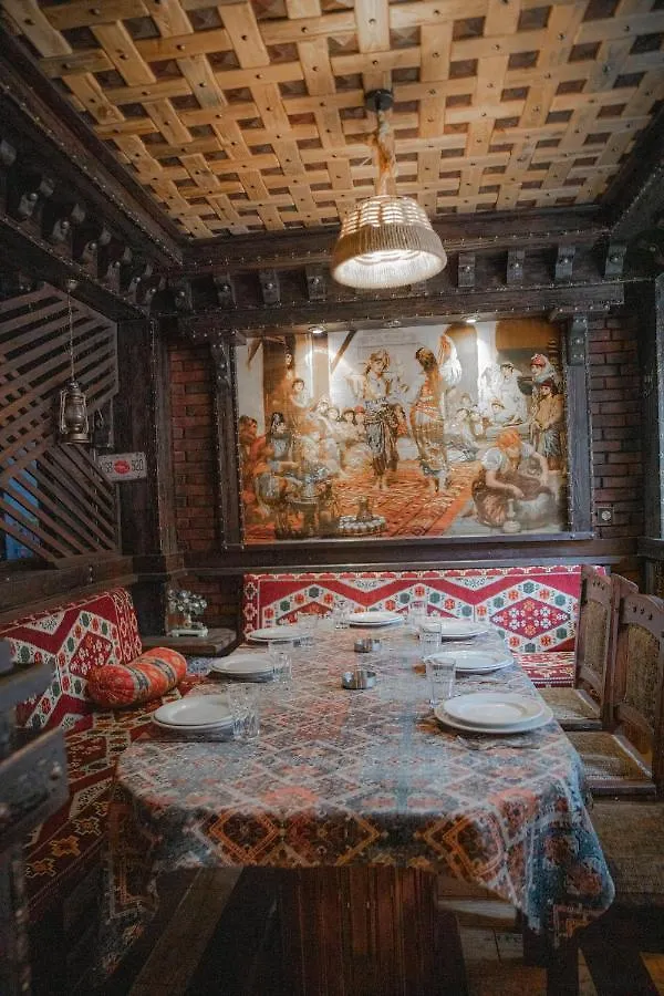 Qesr Hotel Restaurant Baku 4*,  Ázerbájdžán