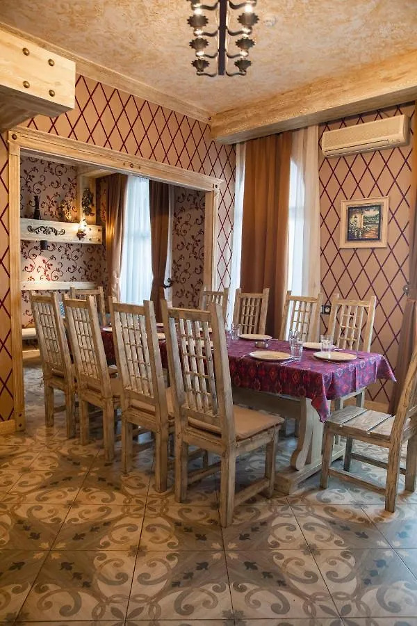 Qesr Hotel Restaurant Baku