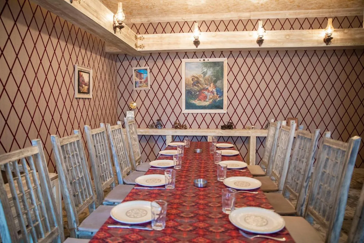 Qesr Hotel Restaurant Baku