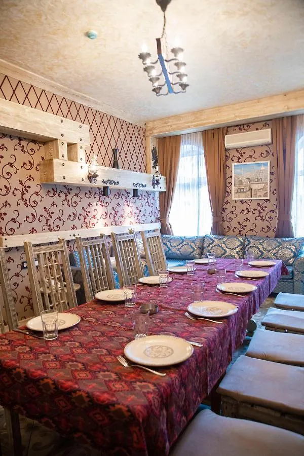 Qesr Hotel Restaurant Baku