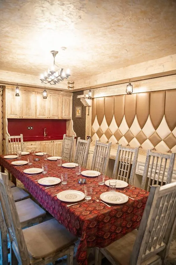 Qesr Hotel Restaurant Baku