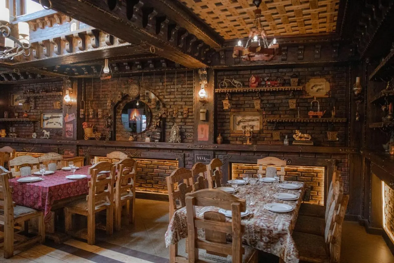 Qesr Hotel Restaurant Baku